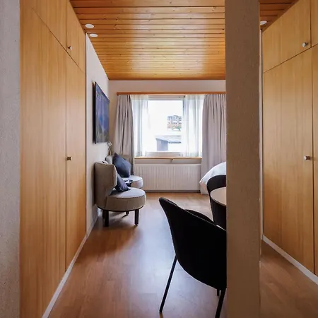 Luxe Walk To Lifts *